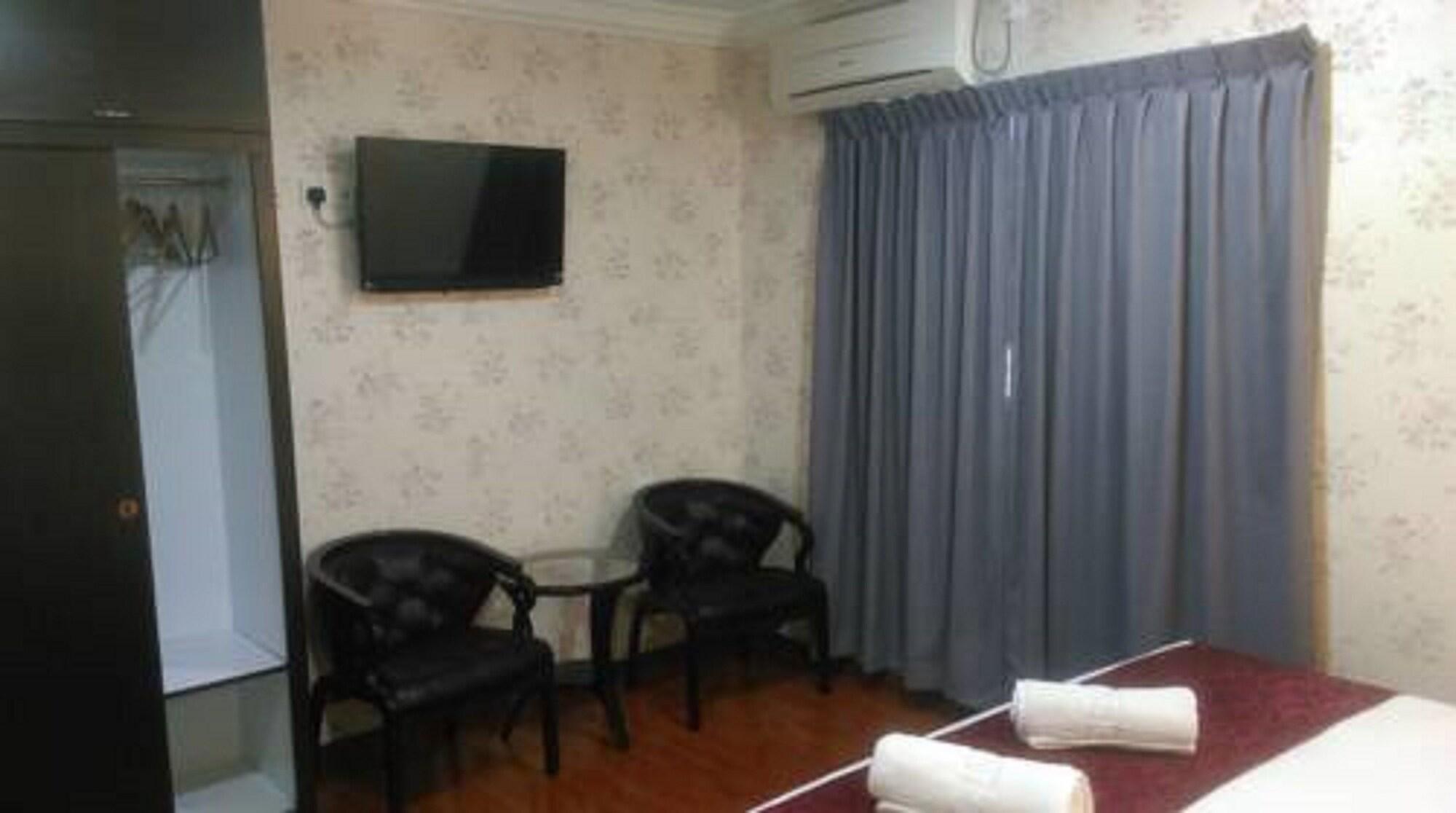 Classic Kinabalu Hotel Kota Kinabalu Buitenkant foto