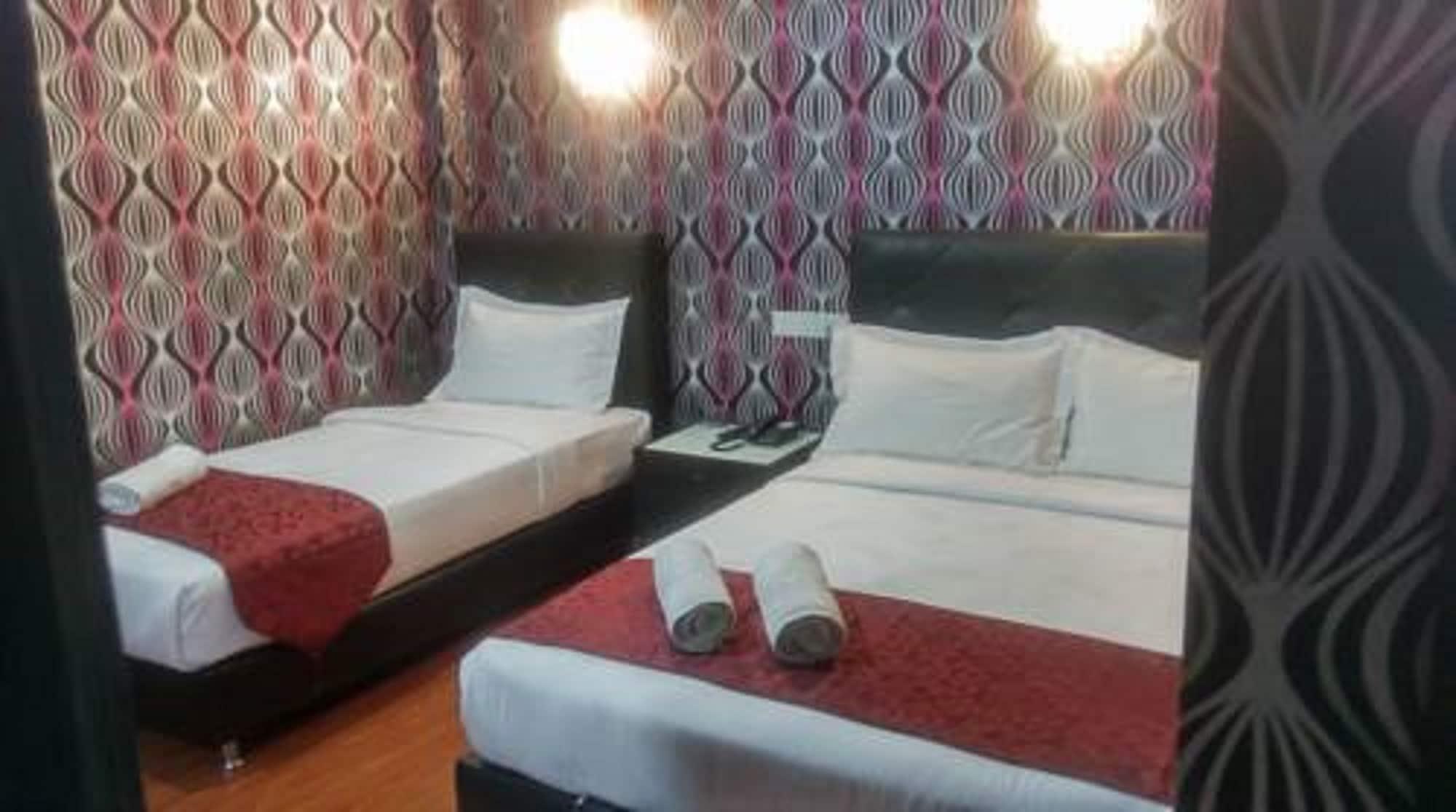 Classic Kinabalu Hotel Kota Kinabalu Buitenkant foto