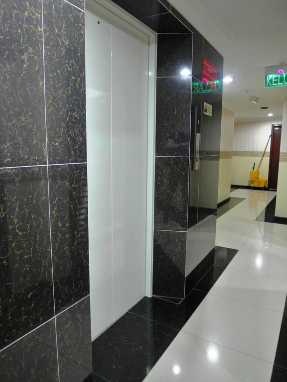 Classic Kinabalu Hotel Kota Kinabalu Buitenkant foto