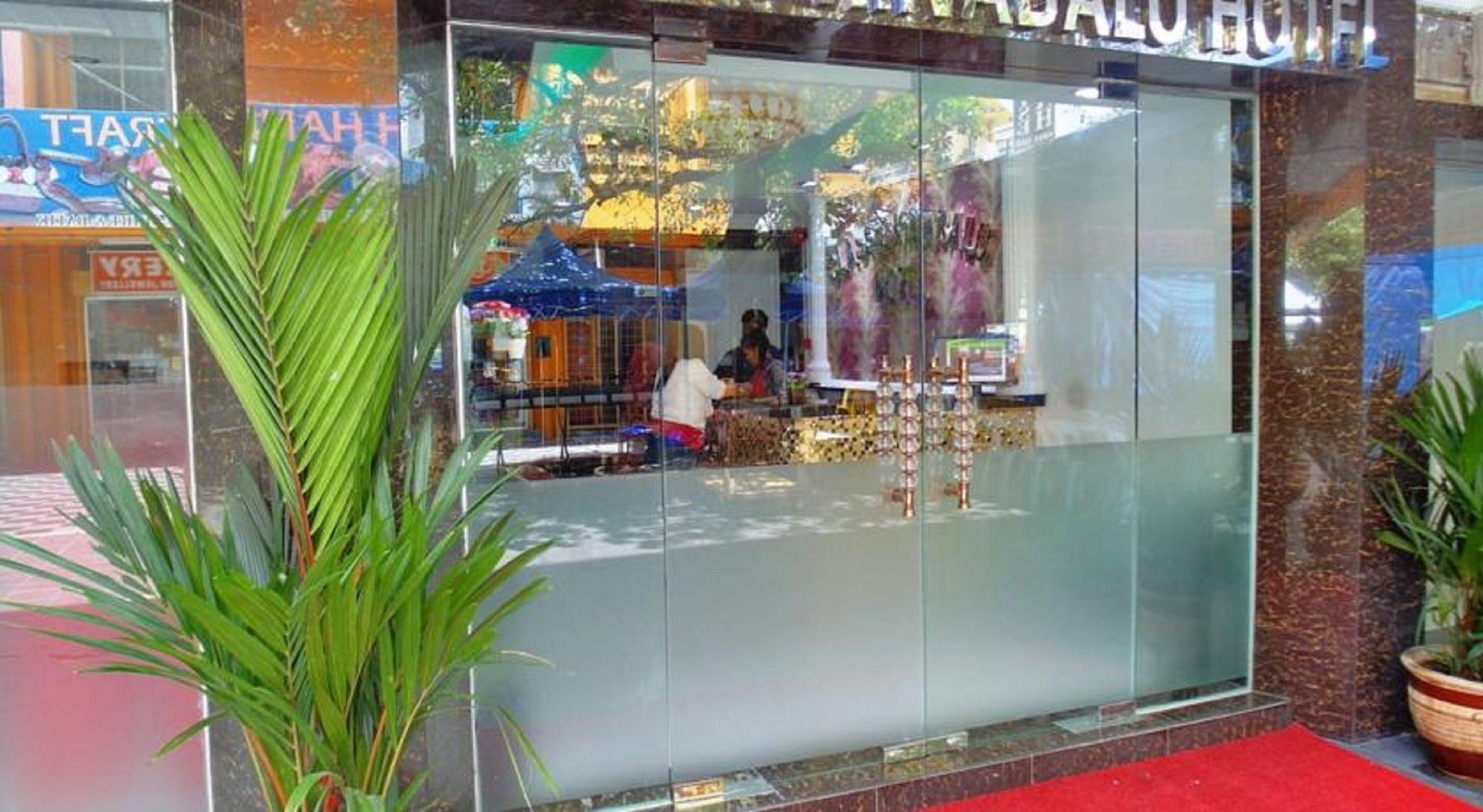 Classic Kinabalu Hotel Kota Kinabalu Buitenkant foto